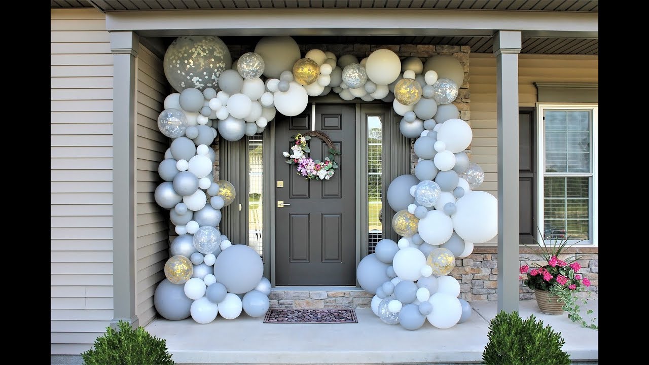 Balloon Arch Over a Door 